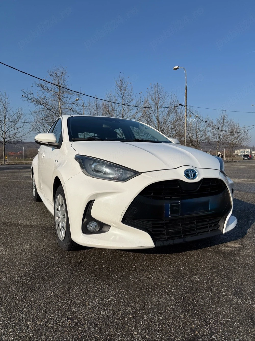 Toyota Yaris hibrid, consum mic, cutie auto, garantie 2032