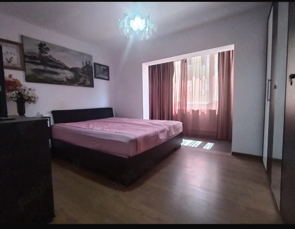 Proprietar vand apartament 3 camere decomandat