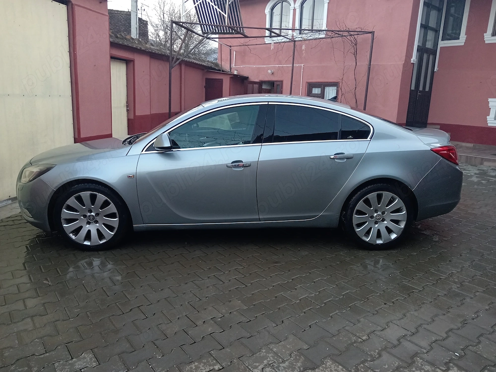 Vând Opel Insignia 2012 
