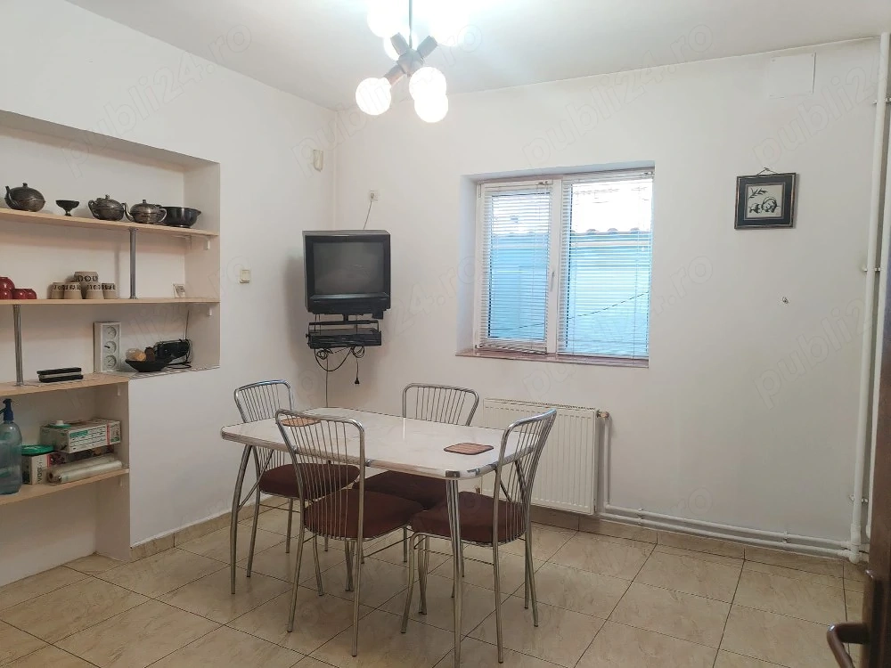 Vand casa zona Coiciu