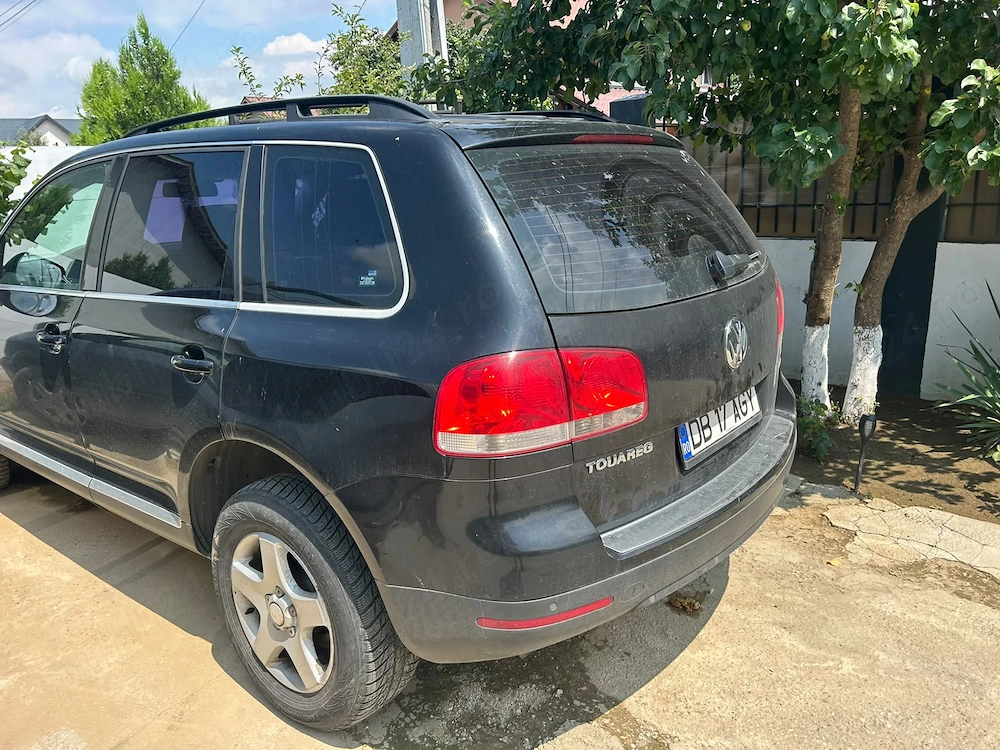 Vând touareg 2.5 dizel an fabricație 2006 proprietar ofer fiscal mai multe detalii la  