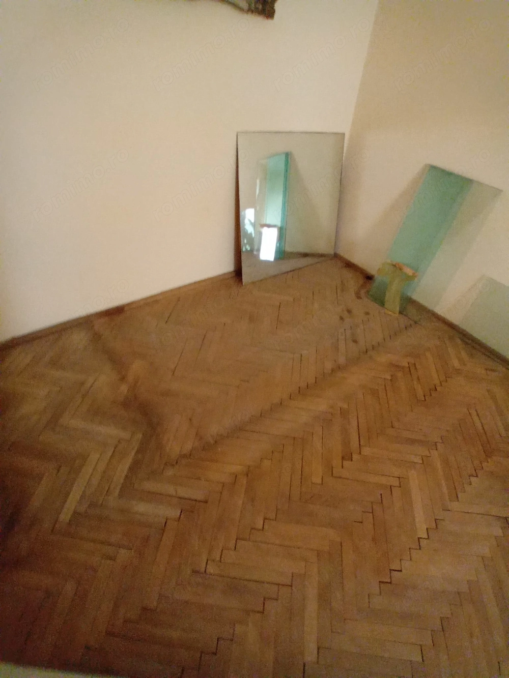 Apartament 2 camere decomandat