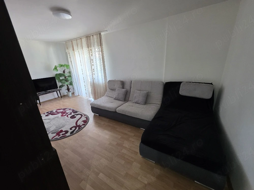 Închiriez ap. 2 camere in spate la MOL