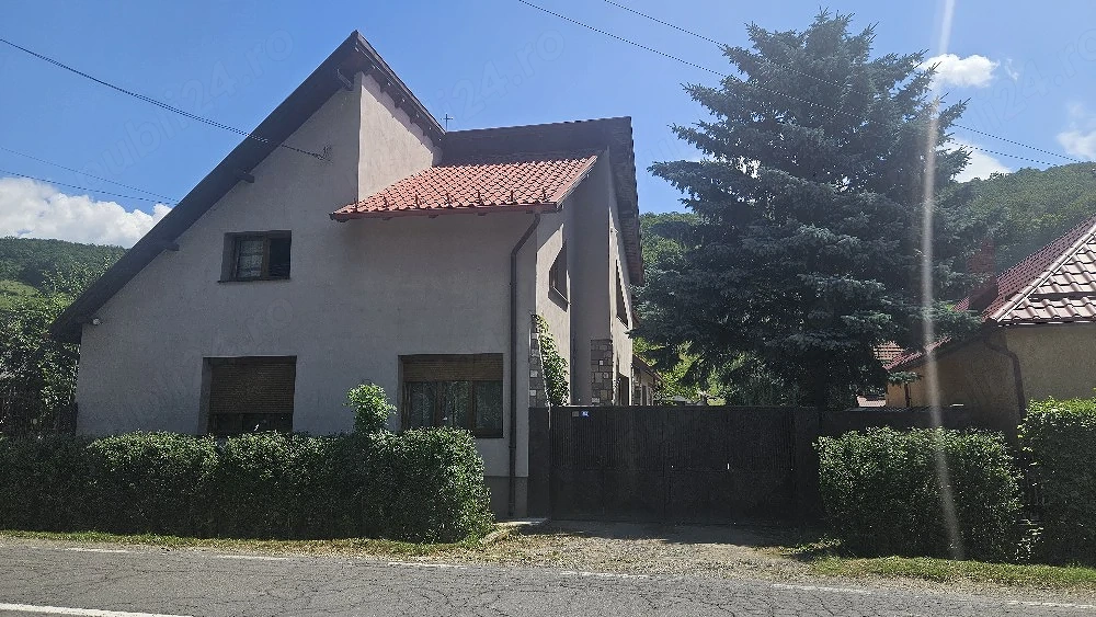 Casa de vanzare