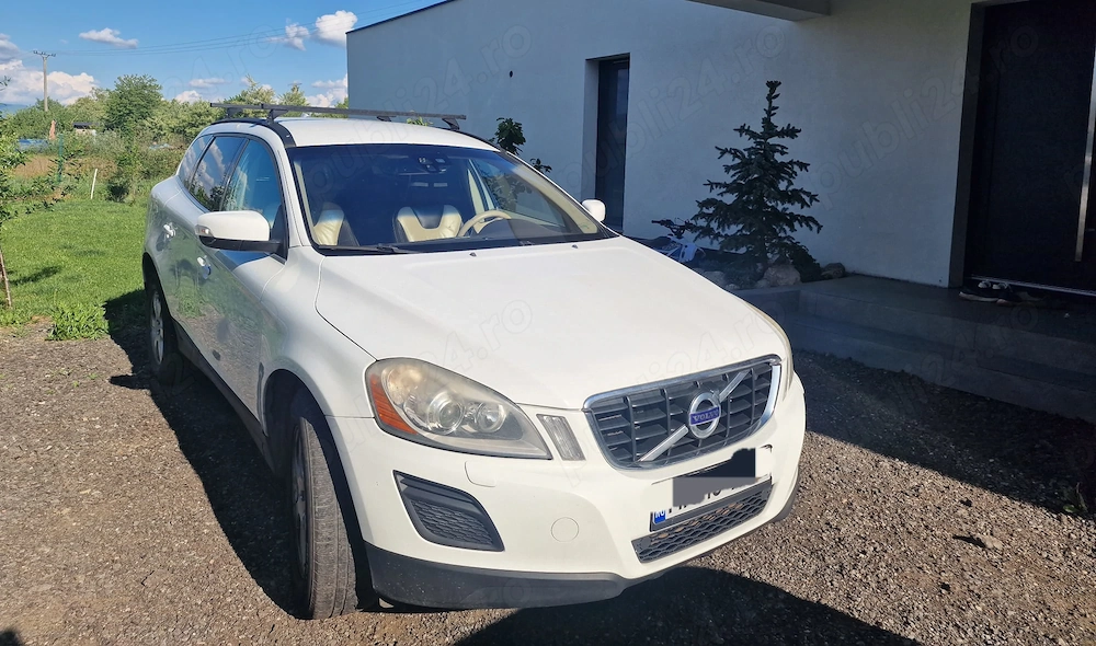 Vând Volvo XC60 2011