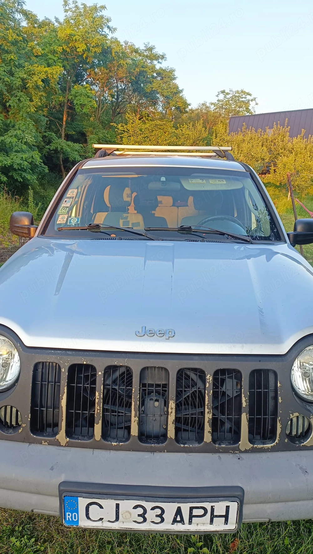 Vând jeep cheroke 2006