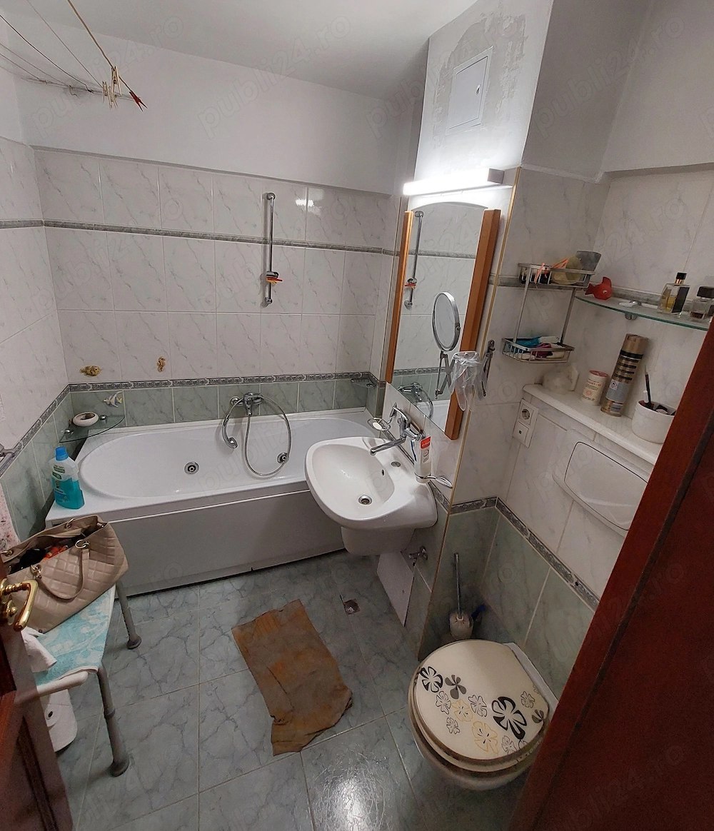 De închiriat,2 camere,zona Modern
