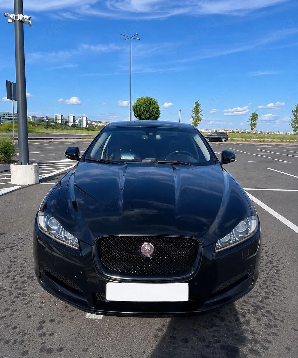 Jaguar XF 2.2D 190 CP   Automată ZF 8 trepte + padele   2012