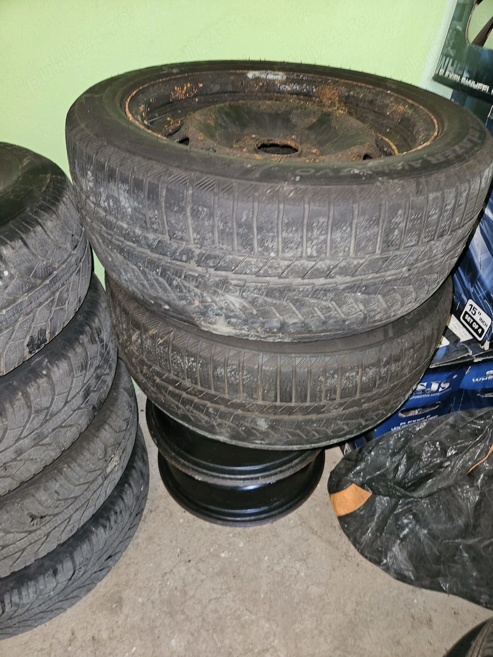 Set 4 jante de otel (tablă) BMW seria X1 R17 stare bună Preț avantajos 200 lei/set;
