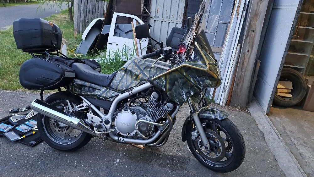 Se vinde acest moto
