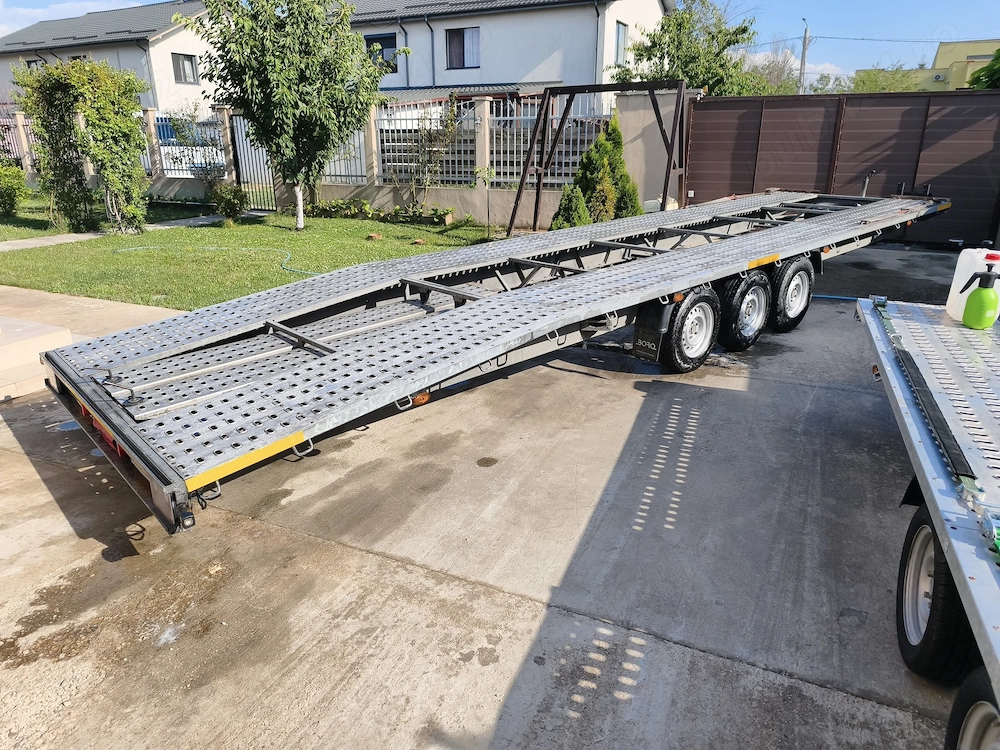 Vand platforma auto dubla 3.5t , 8.6m fab 2024 , stare perfecta de functionare