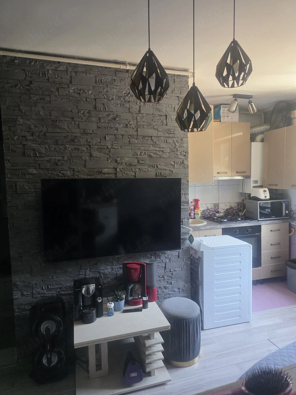 Vand apartament 2 cam apropiere metrou