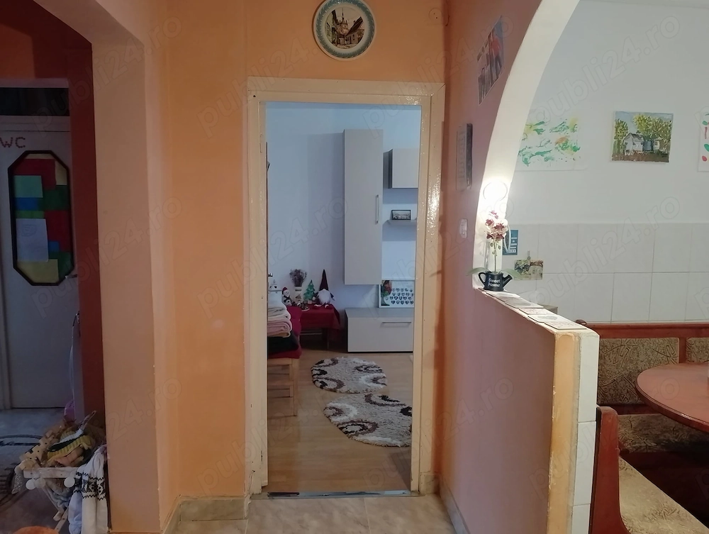 Vând apartament cu 3 camere