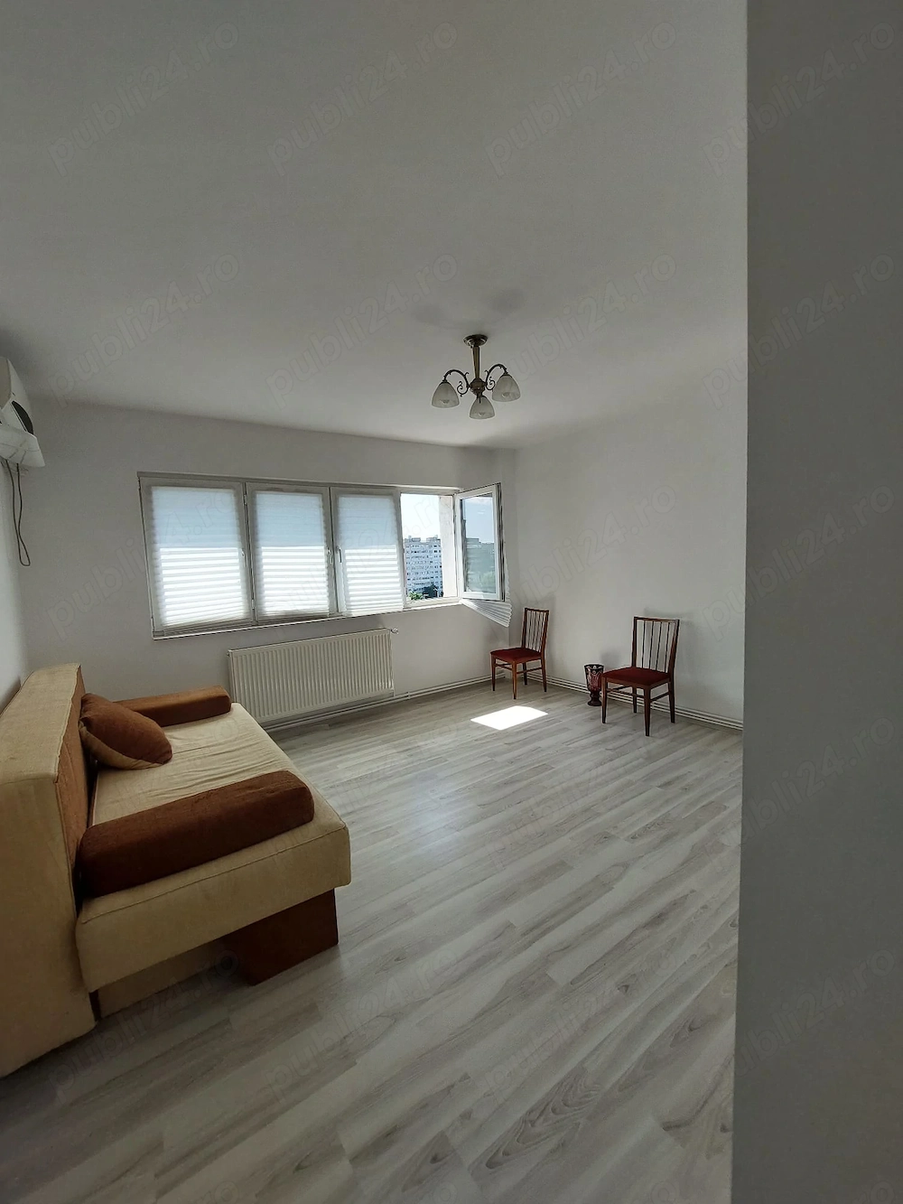 PROPRIETAR - Apartament 3 camere langa Palas Mall, renovat complet, bloc expertizat, 2 balcoane