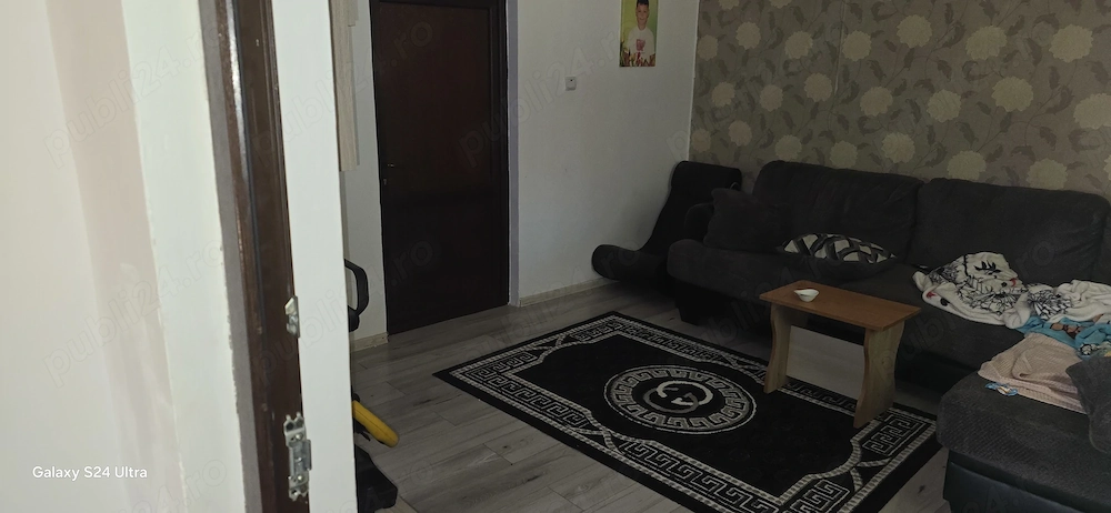 Casă si spatiu comercial in Movila Miresi 