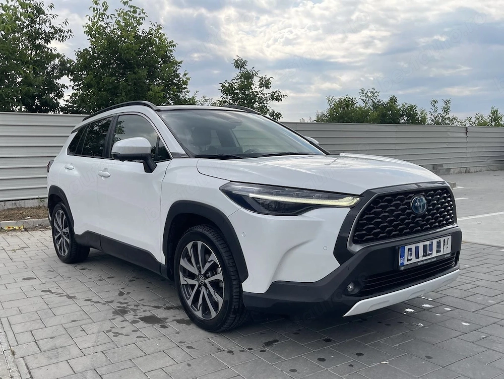 TOYOTA COROLLA CROSS HYBRID Exclusive 4WD 2.0, 197 CP, Automata, Trapa panoramica
