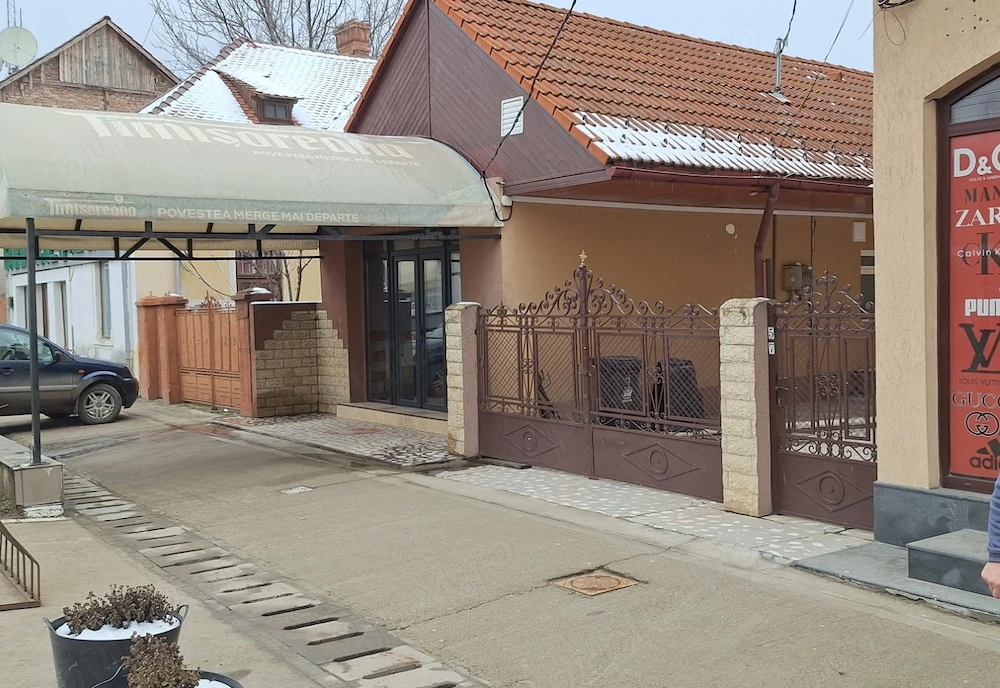 Inchiriez spatiu comercial