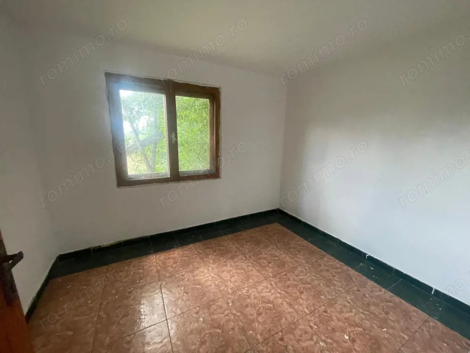 Casa individuala 3 camere, 72 mp, teren 333 mp, deschidere 30 ml, zona Malu Mare