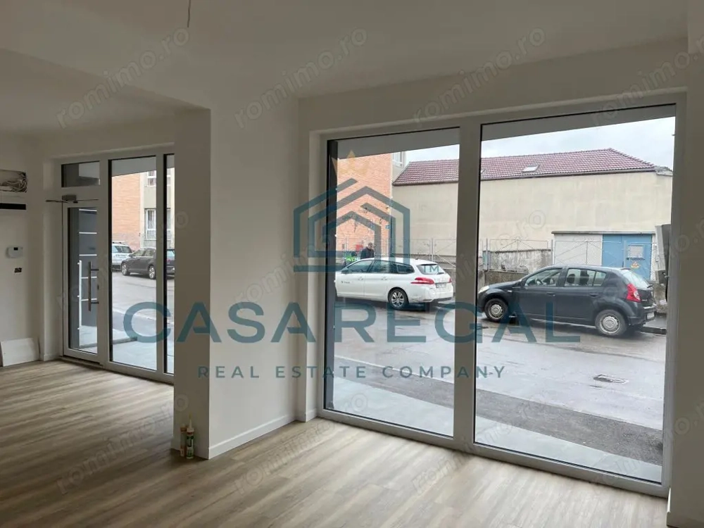 Spatiu comercial nou, zona Pietei Decebal - 45mp utili