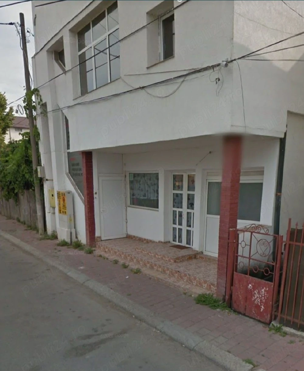 Spațiu comercial ultracentral   185 mp   etaj 1   2.000  