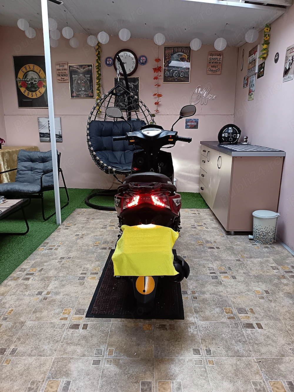 Scoter Barton 49  2024