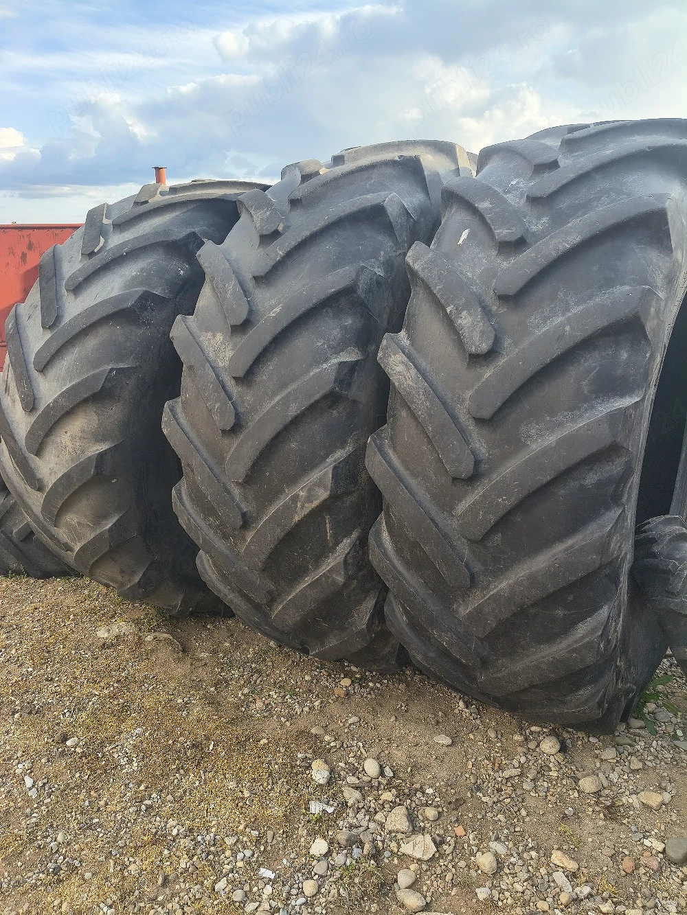 cauciucuri de tractor 
