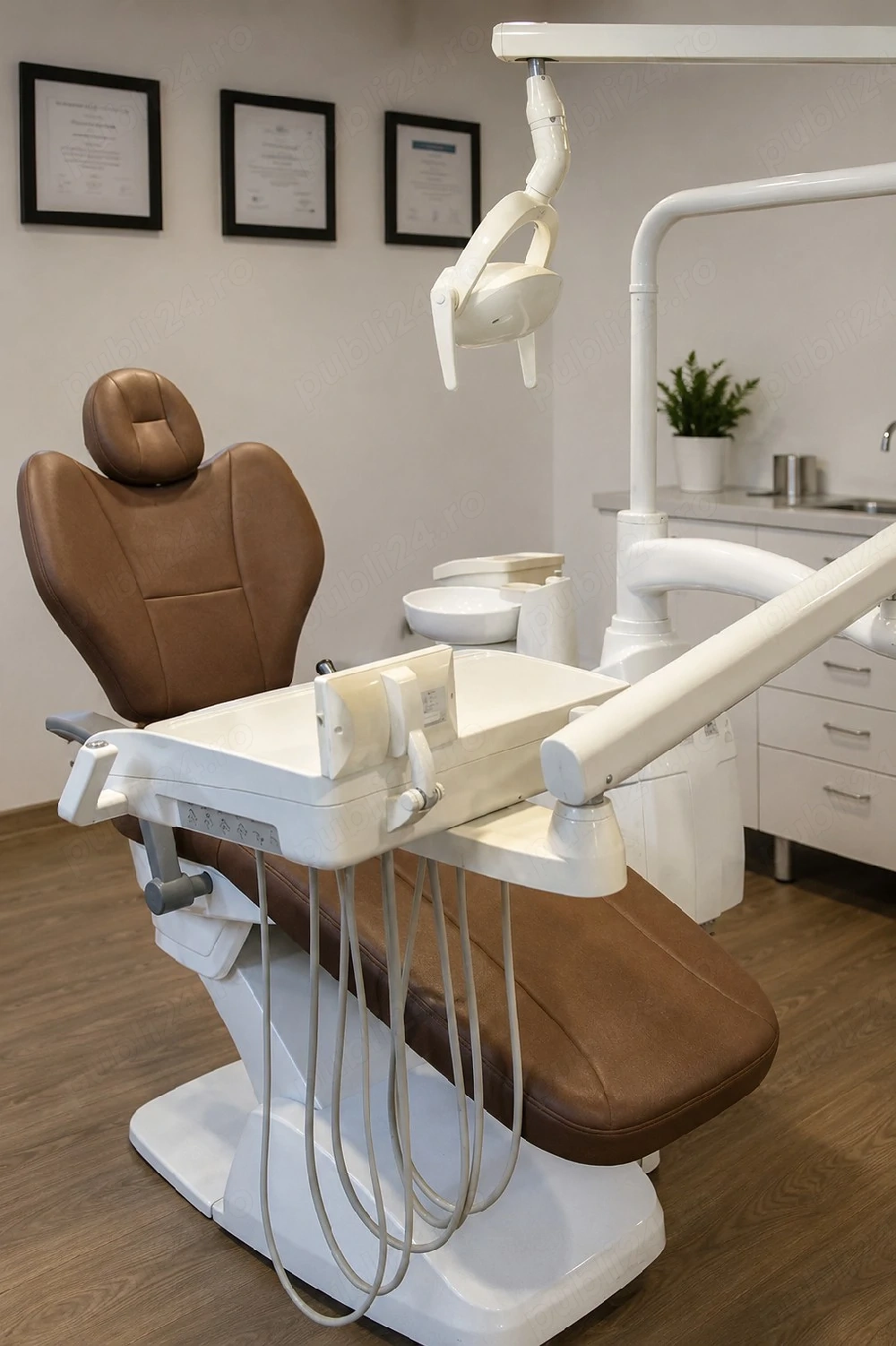 Unit dentar complet, funcțional (An fabricație 2019)