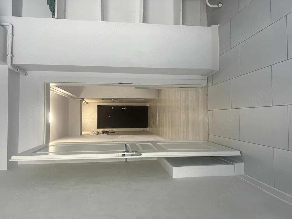 De vanzare apartament 3 camere