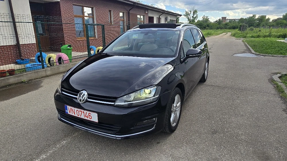 VW Golf 7 , 1.6 tdi Highline, Acc , Panoramic, Piele, Bi xenon, Rar efectuat, Revizie completa Iulie