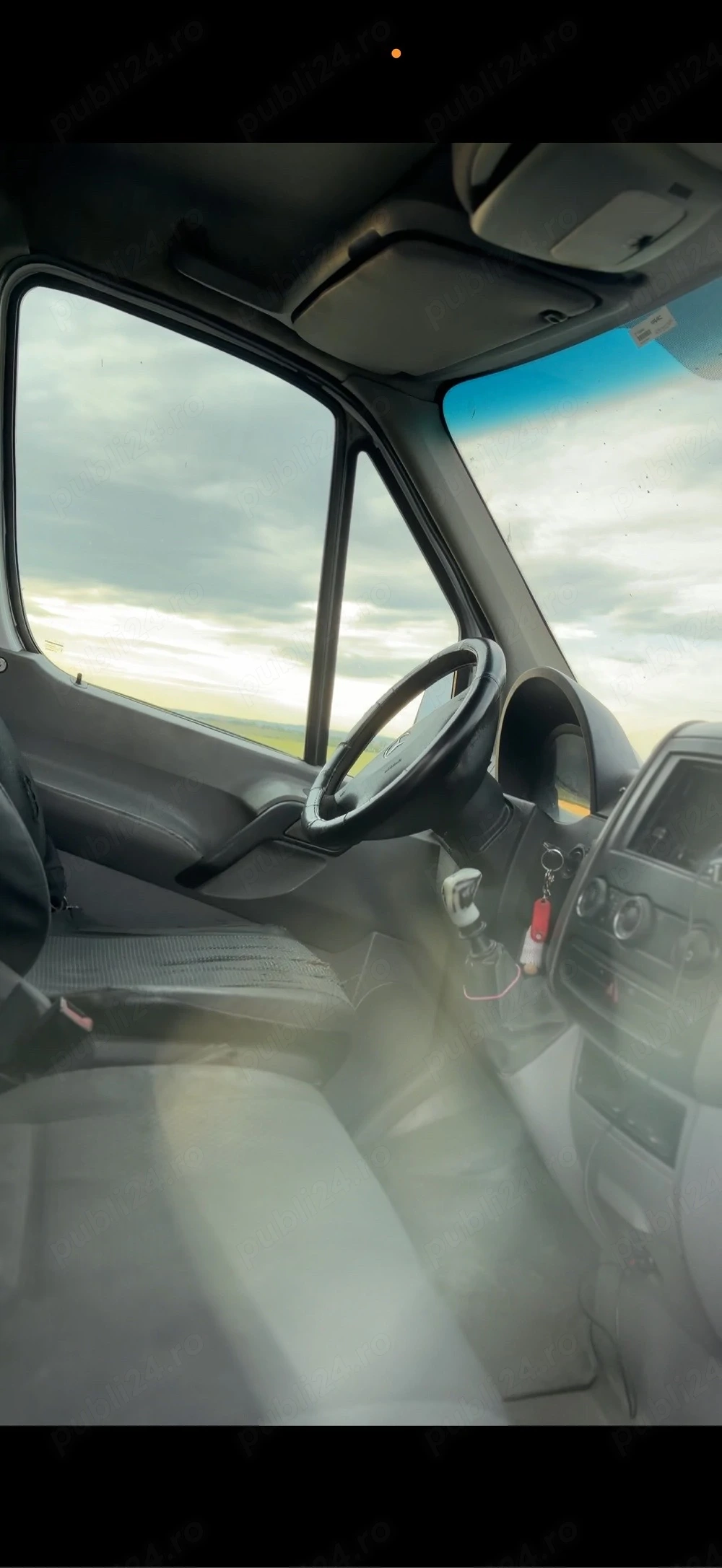 Vând sau schimb Mercedes sprinter 2.2 cu o singură turbină  163 cai An 2010 Acte valabile 