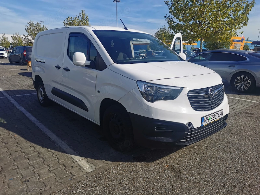 Opel Combo 2019 lung, 3 locuri