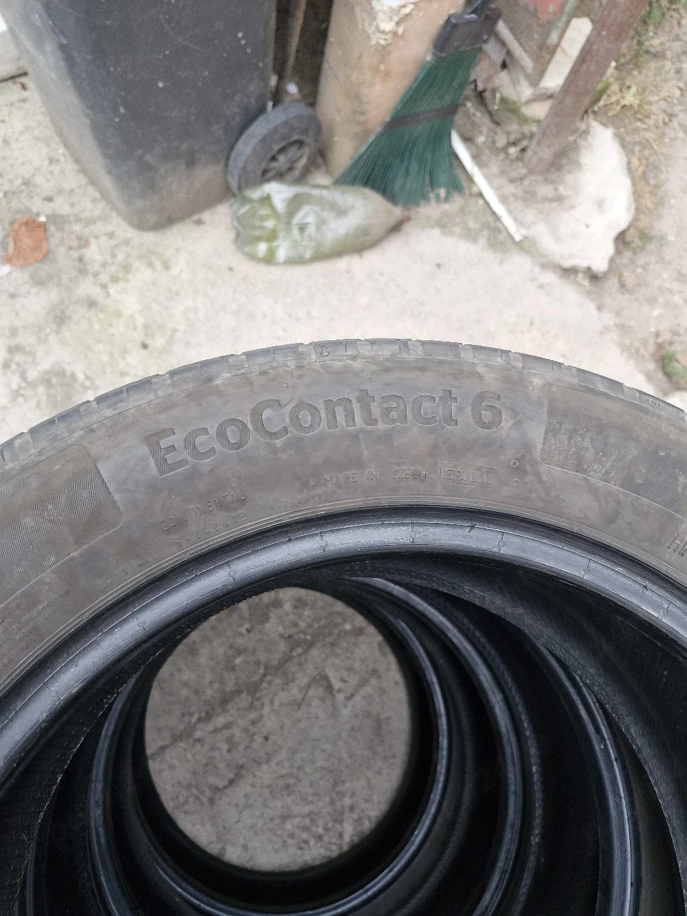 vând cauciucuri de vară 