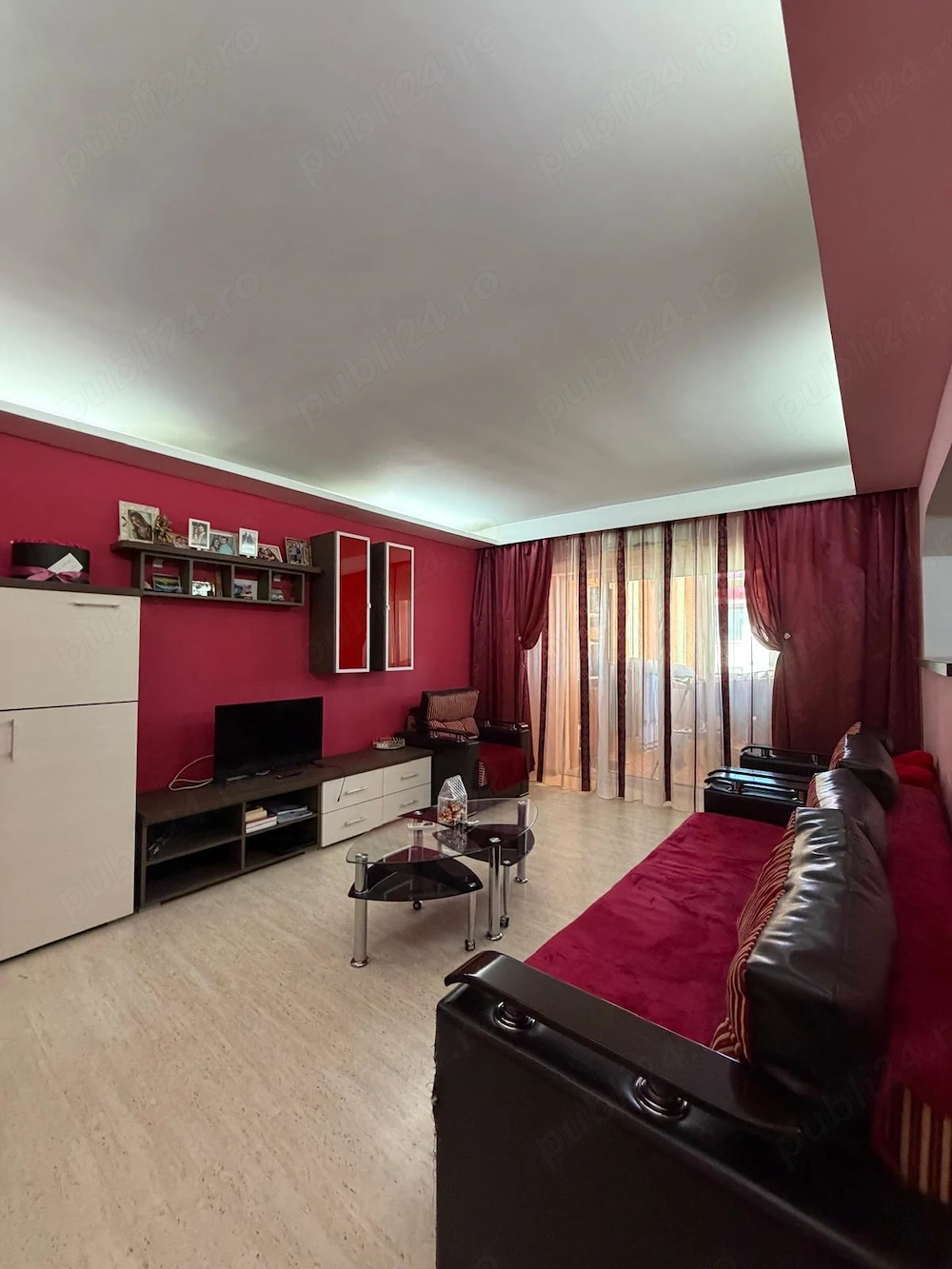 Apartament 3 camere decomandat, 70 mp, Buhusi   Central, zona linistita, mobilat