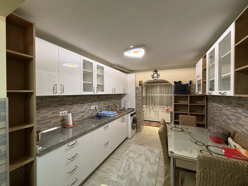 Inchiriez apartamanet 2 camere zona Lipovei - direct proprietar