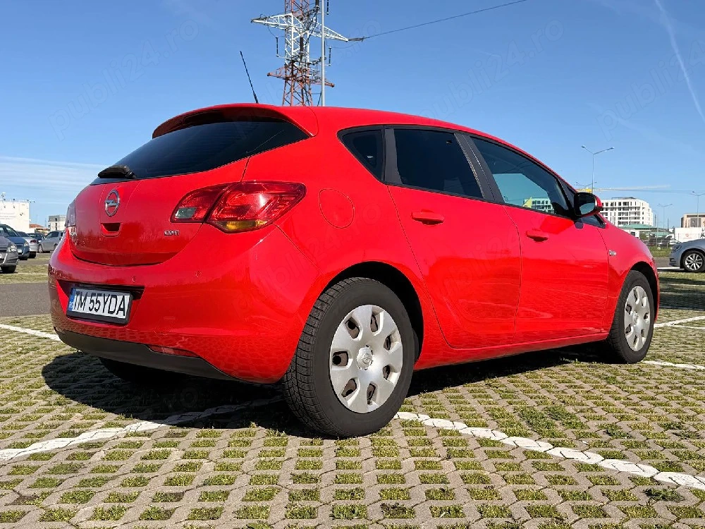 Opel Astra J Hatchback, an fabricație 2010