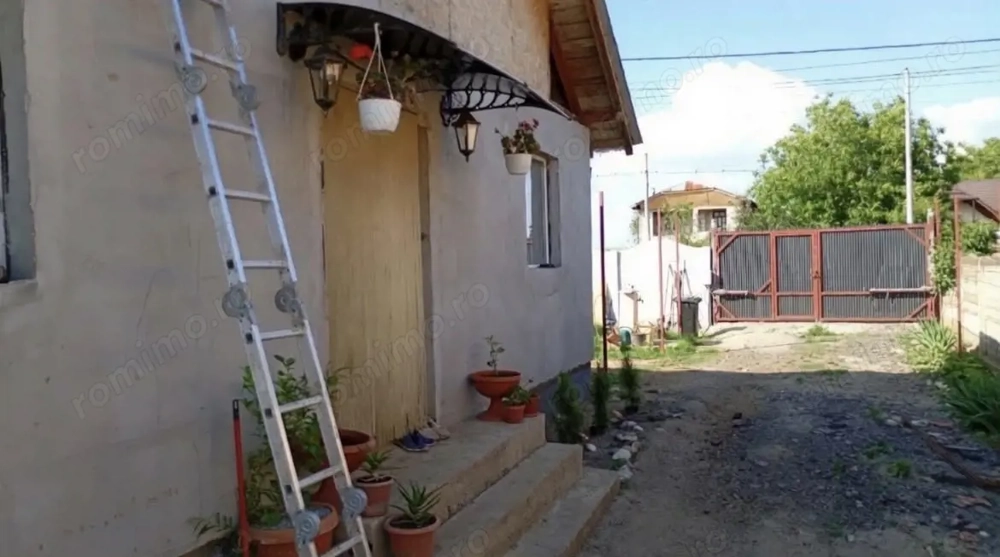 Casa parter | 85 mp utili | Robanesti | La doar 14 km de Craiova