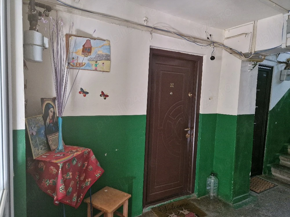 Apartament 3camere semidecomandat 