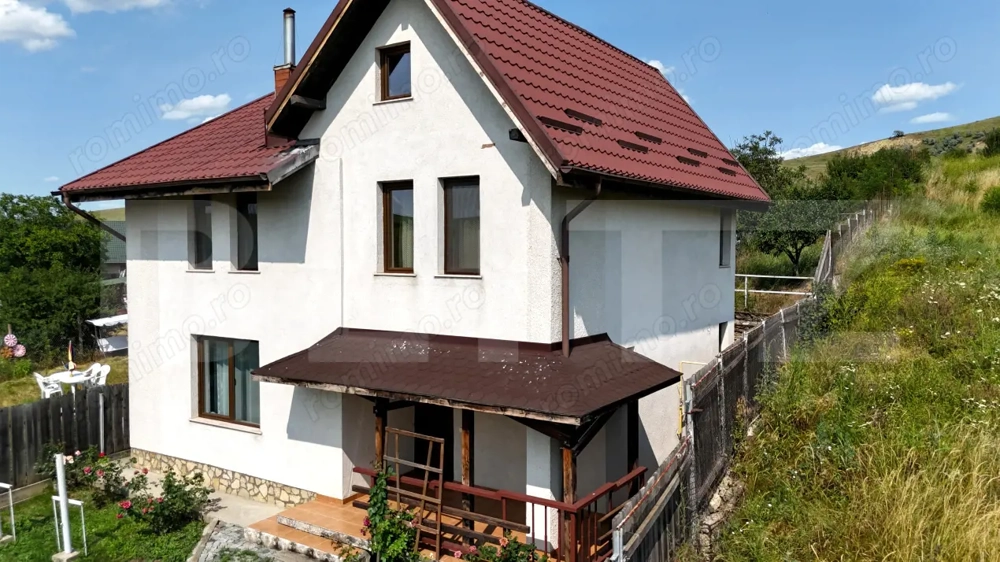 Casa  4 camere, 127mp, Letcani