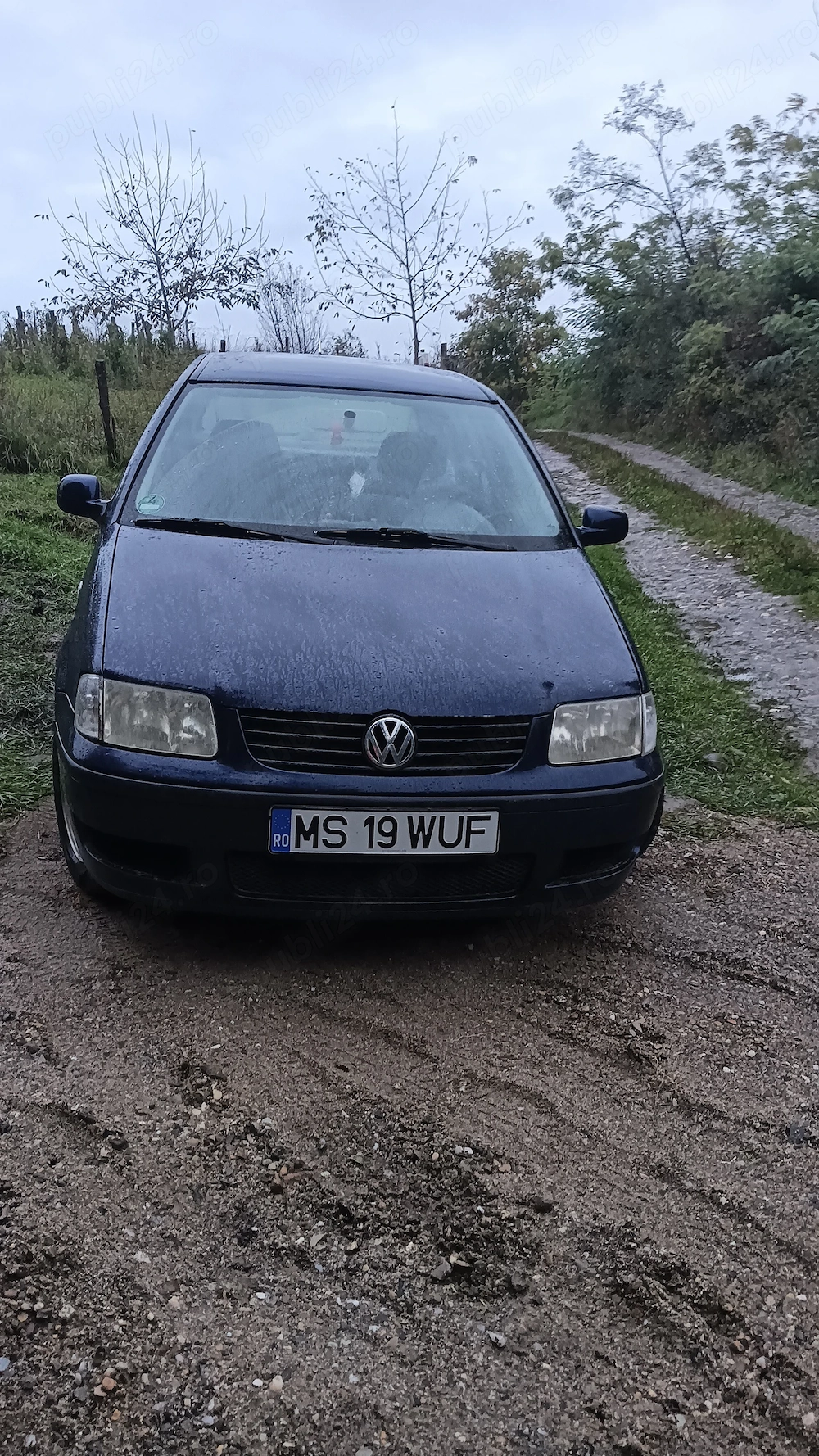 Vând Volkswagen Polo 