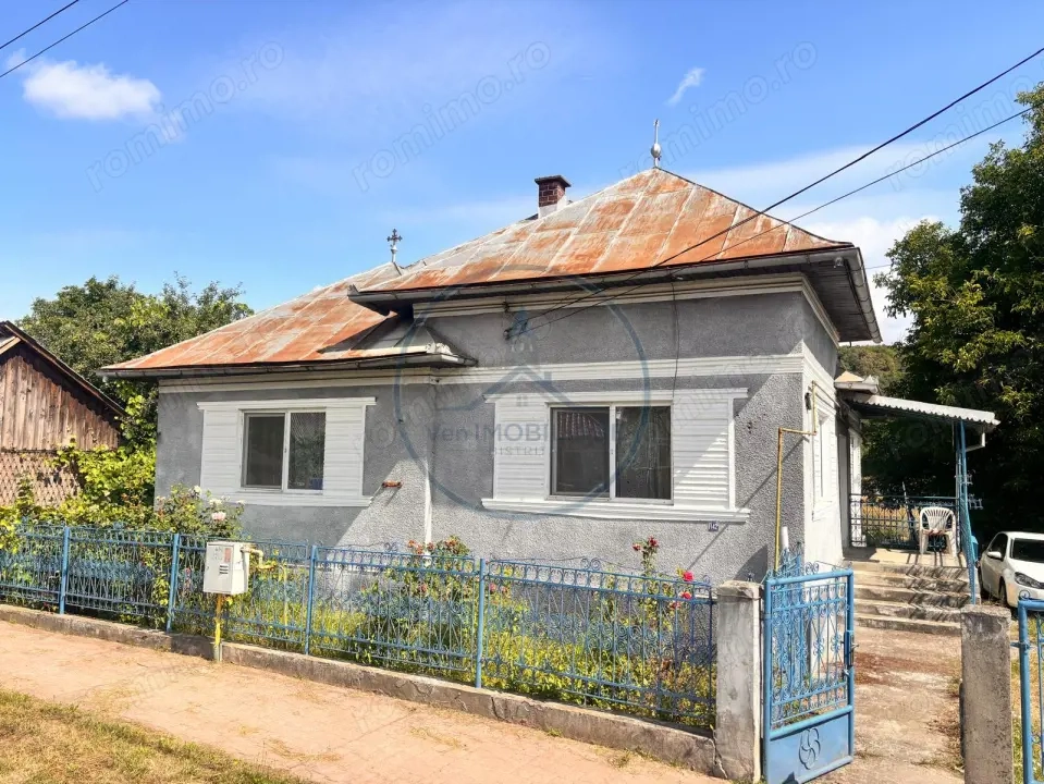 Casă cu teren 2.200 mp – Beclean
