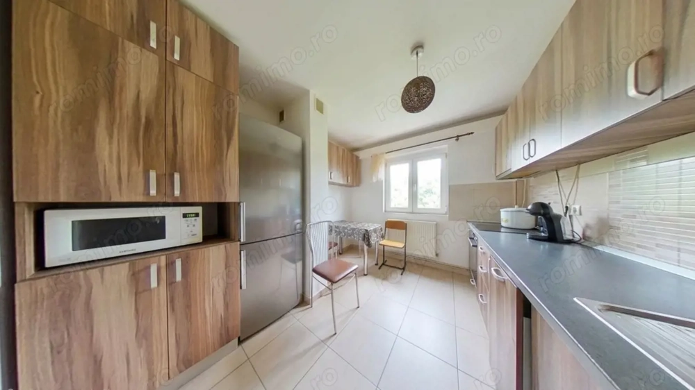Apartament 3 camere spațios în Aurel Vlaicu, Arad