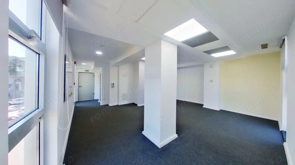 Birou modern de 38 mp lângă Consiliul Județean Arad