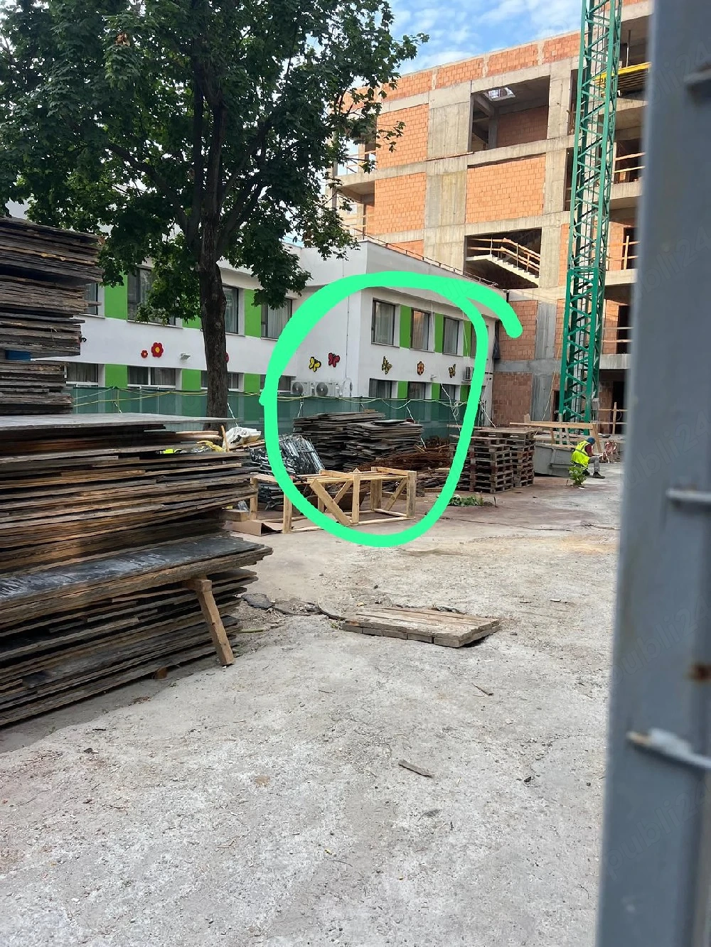 angajez,sau prin colaborare echipa