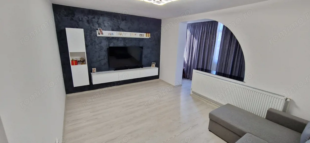Apartament 2 camere, decomandat, 56 mp, zona Centrala Bals