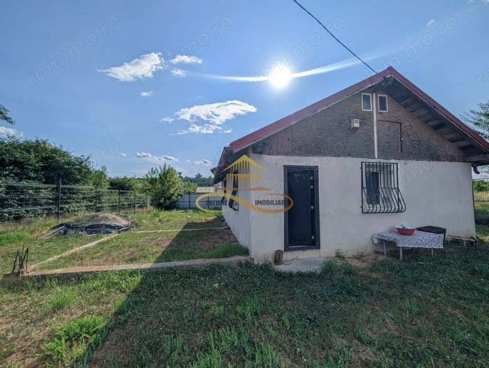 Casă de vânzare – Bacău, zona URA