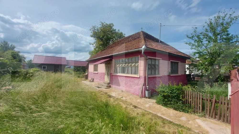 Investiție inteligentă! Proprietate la DN11, cu 1.760 mp teren