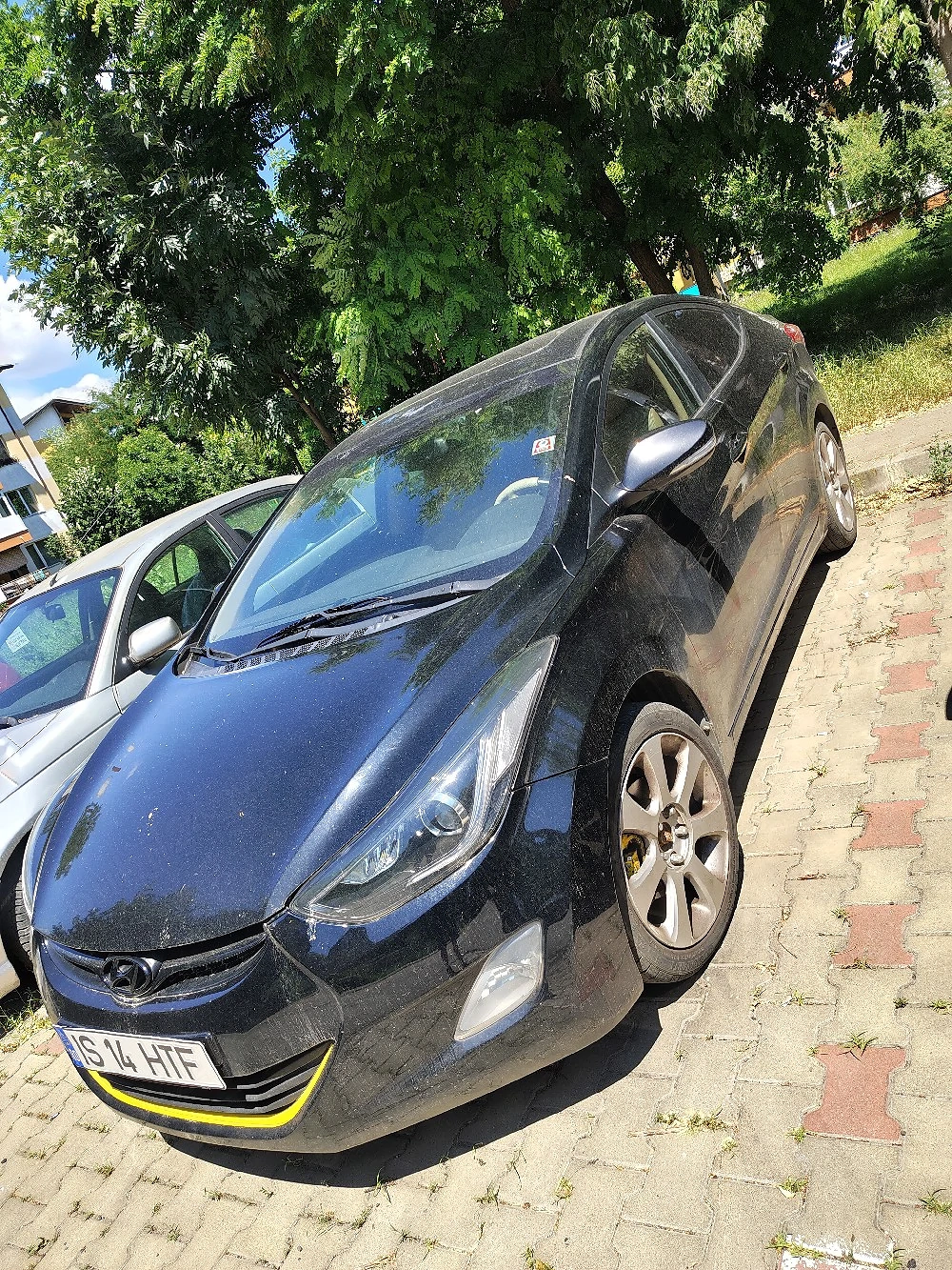 hyundai elantra 1.6 benzina