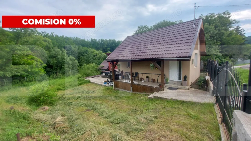 Valcele - 3 Case + 1.980 mp teren intravilan I Ape minerale și aer curat 