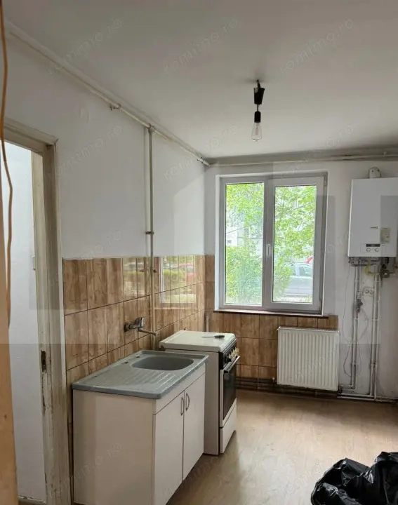 Apartament cu 3 camere