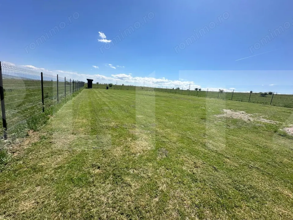 Teren intravilan imprejmuit intr-o zona panoramica